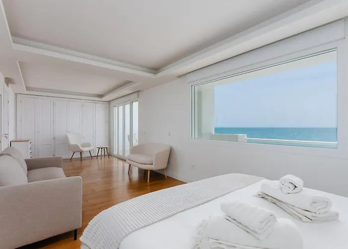 Ocean Front With Private Pool Hébergement de vacances *