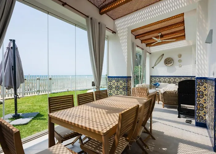 Ocean Front With Private Pool Hébergement de vacances Estepona