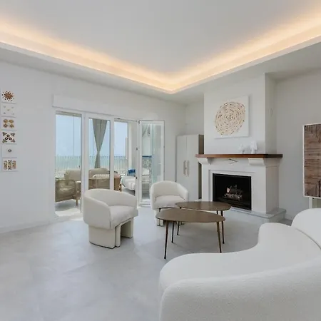 Ocean Front With Private Pool *