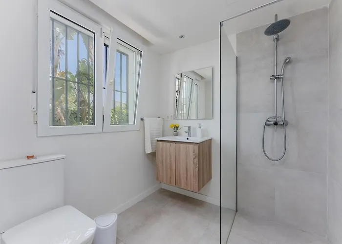 Ocean Front With Private Pool Holiday home Estepona